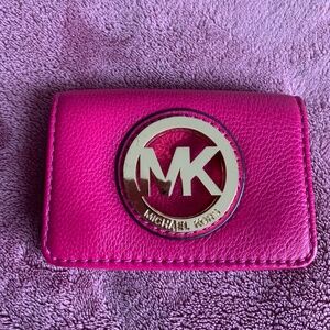 Michael Kors Large Credit Card Case In Fuchsia